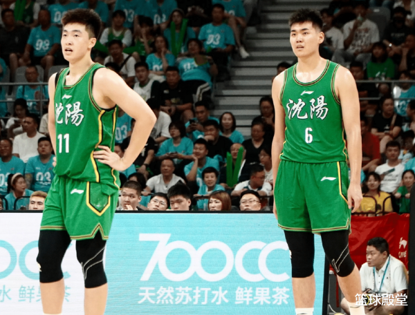 鸿牛配资 张峻豪黄秋实即将启程西班牙参加U22联赛, 禁赛能否因祸得福?